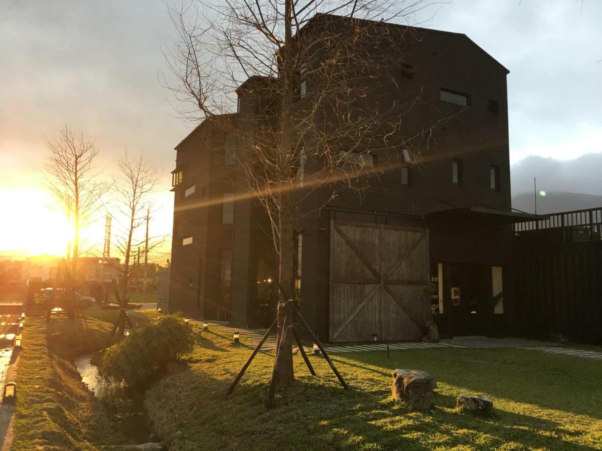 Black House Yilan Exterior foto